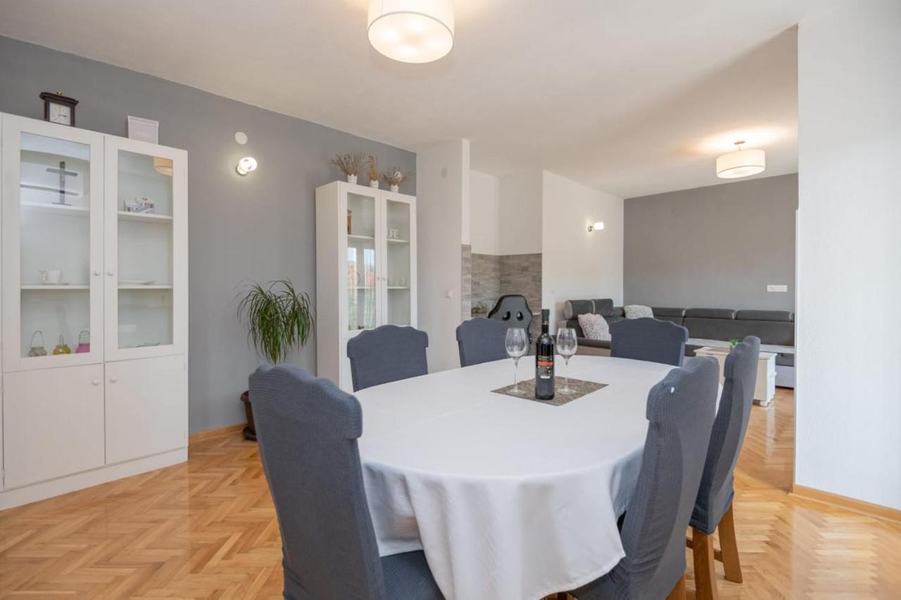 Holiday Home Tone, Makarska - Drum 外观 照片